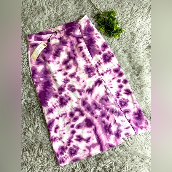 BCBGeneration Dresses & Skirts - NWT BCBGENERATION purple Tie-Dye Front Slit Woven Skirt size 2